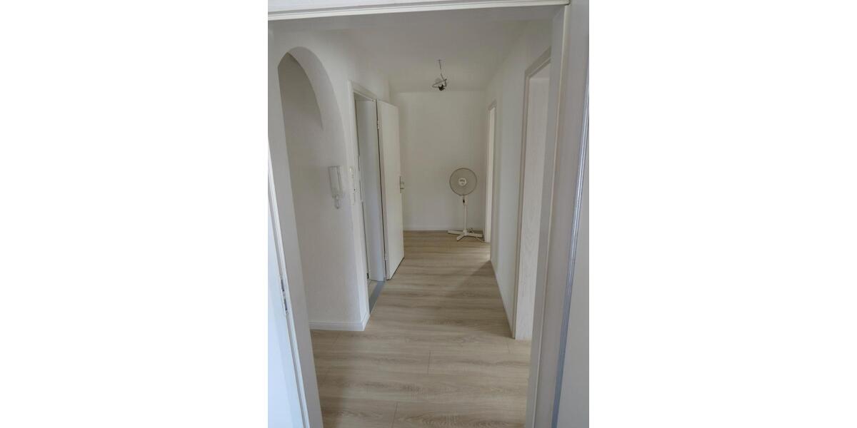 Etagenwohnung Hasselroth - 3 Zimmer, 95 m&sup2;, 890&euro; | Angebot:26493495