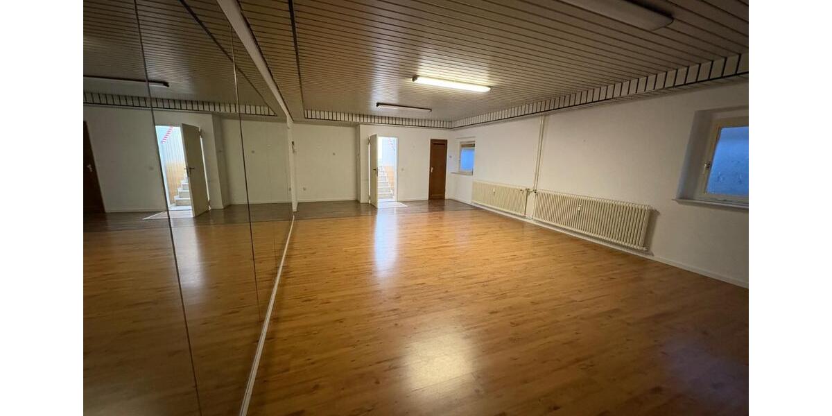 Gewerbeobjekt Frankfurt am Main Unterliederbach - 800&euro; | Angebot:25424046