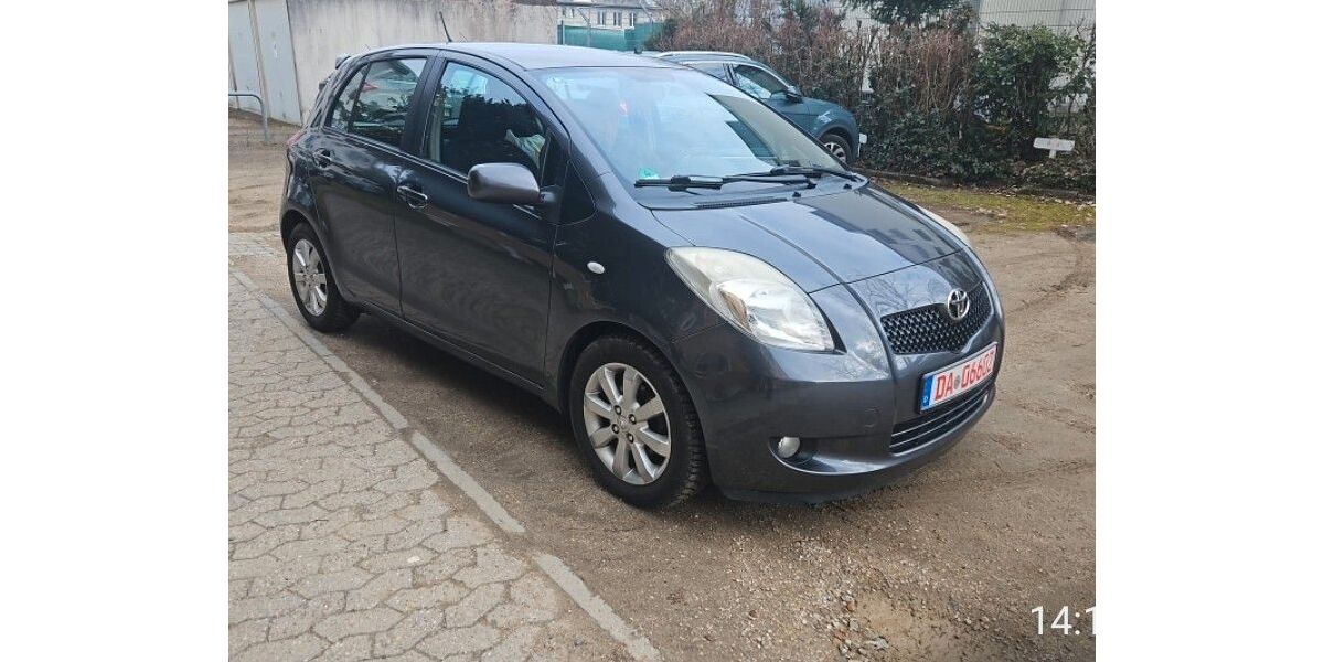 Toyota Yaris 280.680 km 2.500 &euro; Darmstadt 64295