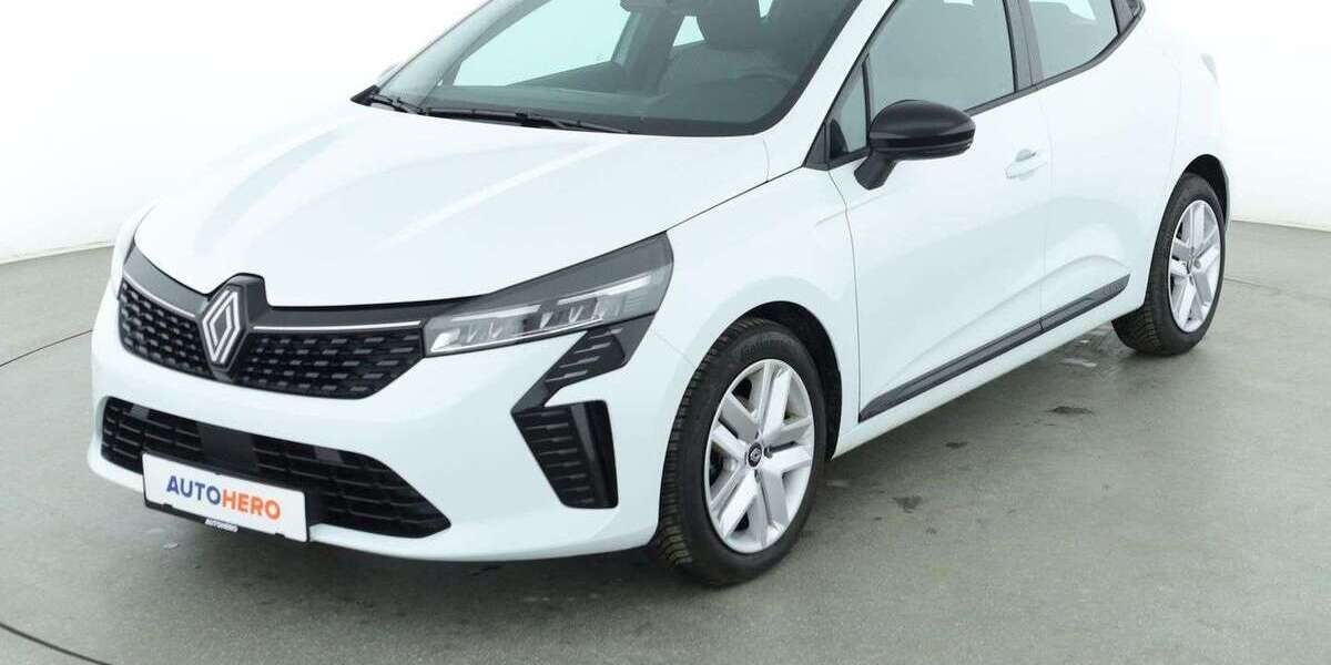 Renault Clio 3.358 km 17.990 € Frankfurt am Main 65936