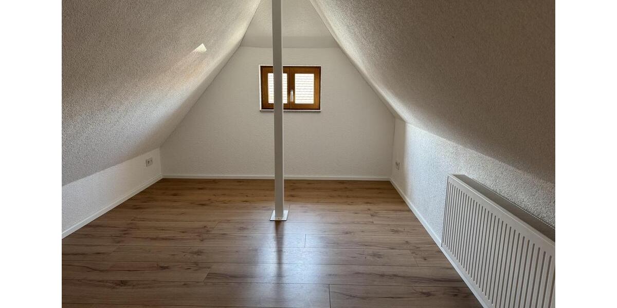 Maisonettenwohnung Frankfurt am Main Bergen-Enkheim - 4 Zimmer, 110 m&sup2;, 1.500&euro; | Angebot:26490680