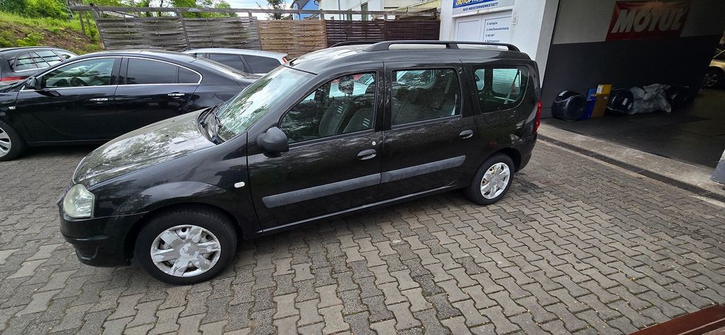Dacia Logan 224.780 km 3.000 &euro; Frankfurt/Main 65933