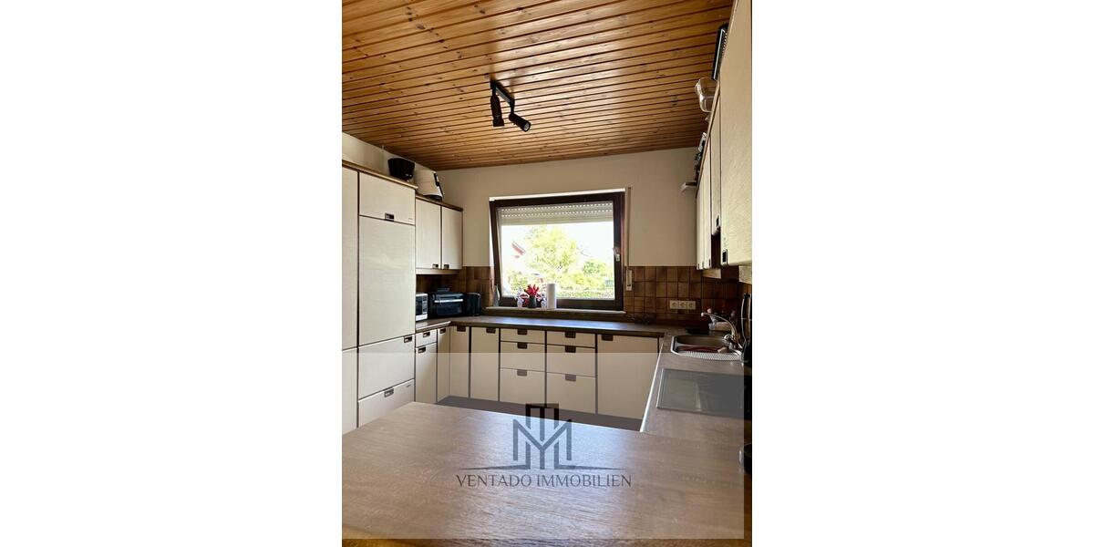 Einfamilienhaus Friedberg (Hessen) - 5 Zimmer, 180 m&sup2;, 1.850&euro; | Angebot:26439952