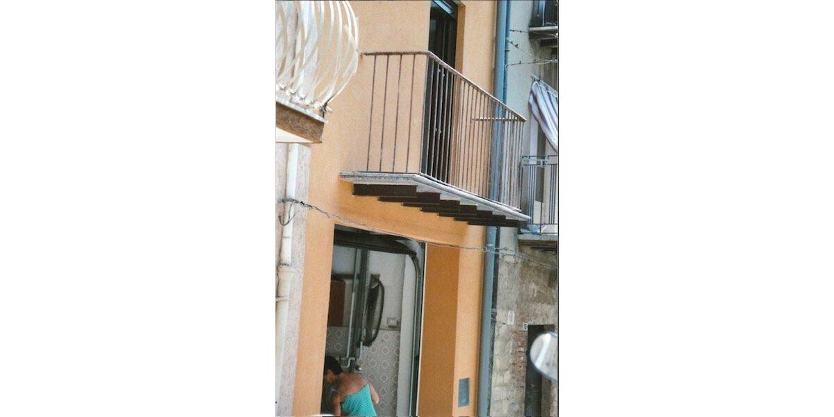 Reihenhaus Frankfurt am Main - 1 Zimmer, 46 m&sup2;, 55.000&euro; | Angebot:26994400