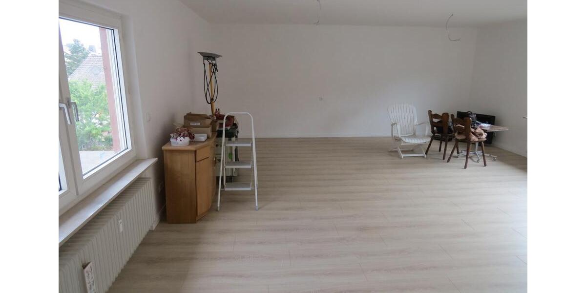 Etagenwohnung Hasselroth - 3 Zimmer, 95 m&sup2;, 890&euro; | Angebot:26493495