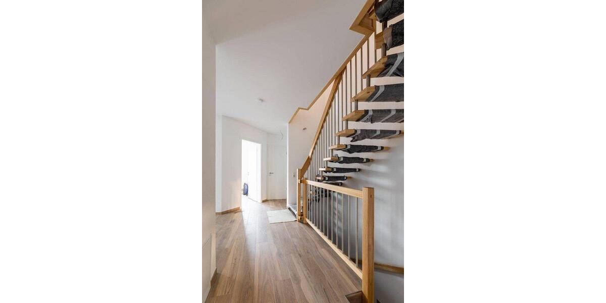 Doppelhaushälfte Neuberg Ravolzhausen - 5 Zimmer, 155 m&sup2;, 2.200&euro; | Angebot:26879405