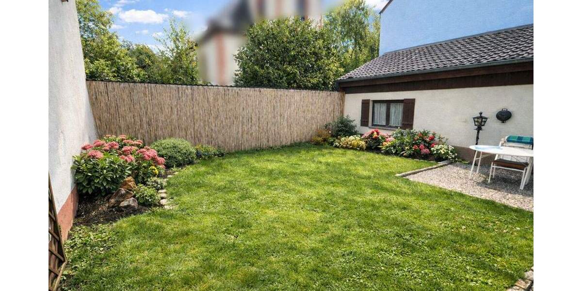 Einfamilienhaus Frankfurt am Main Nieder-Eschbach - 5 Zimmer, 96 m&sup2;, 360.000&euro; | Angebot:25626443