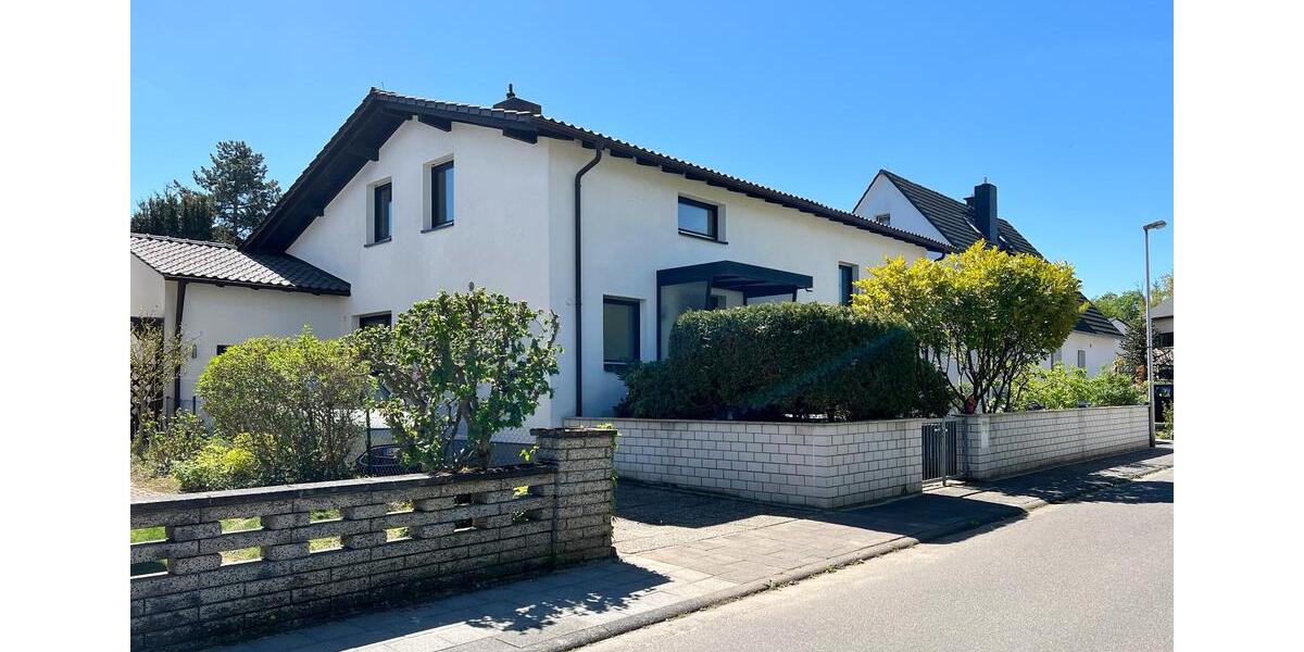 Einfamilienhaus Babenhausen - 7 Zimmer, 210 m&sup2;, 595.000&euro; | Angebot:27132321