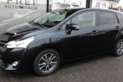 Toyota Verso 187.000 km 8.990 &euro; Gustavsburg 65462