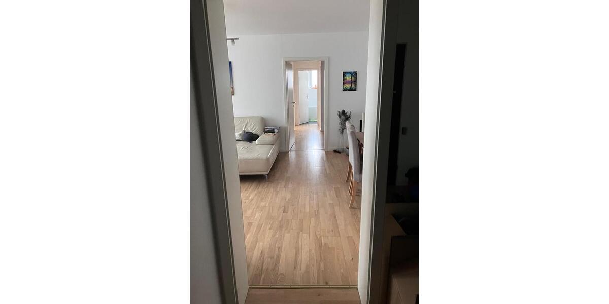 Etagenwohnung Frankfurt am Main Nord-Ost - 3 Zimmer, 82 m&sup2;, 1.150&euro; | Angebot:25632932