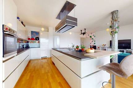 Moderne Drei-Zimmer-Wohnung mit Wintergarten in beliebter Lage
