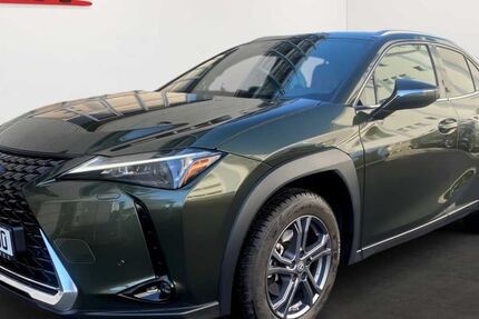 Lexus UX 11.000 km 33.950 &euro; Frankfurt 60314