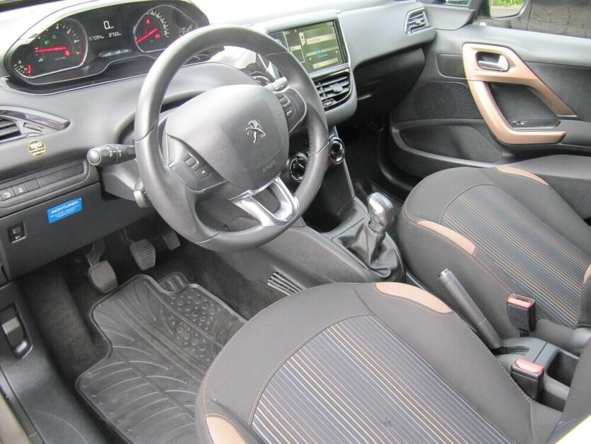 208 Style Klima + Insp.+ TÜV + Neu +