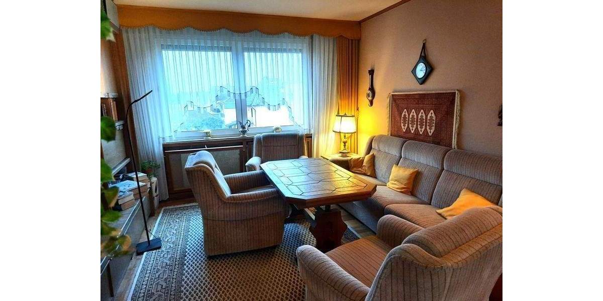 Sie streichen die Wände, und wir die Kosten.....Provisionsfrei für den Käufer ! 3 zimmer