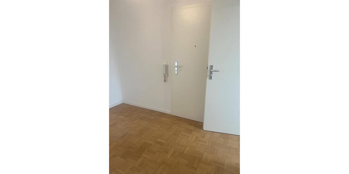 Etagenwohnung Frankfurt am Main Eschersheim - 2 Zimmer, 65 m&sup2;, 995&euro; | Angebot:25591329