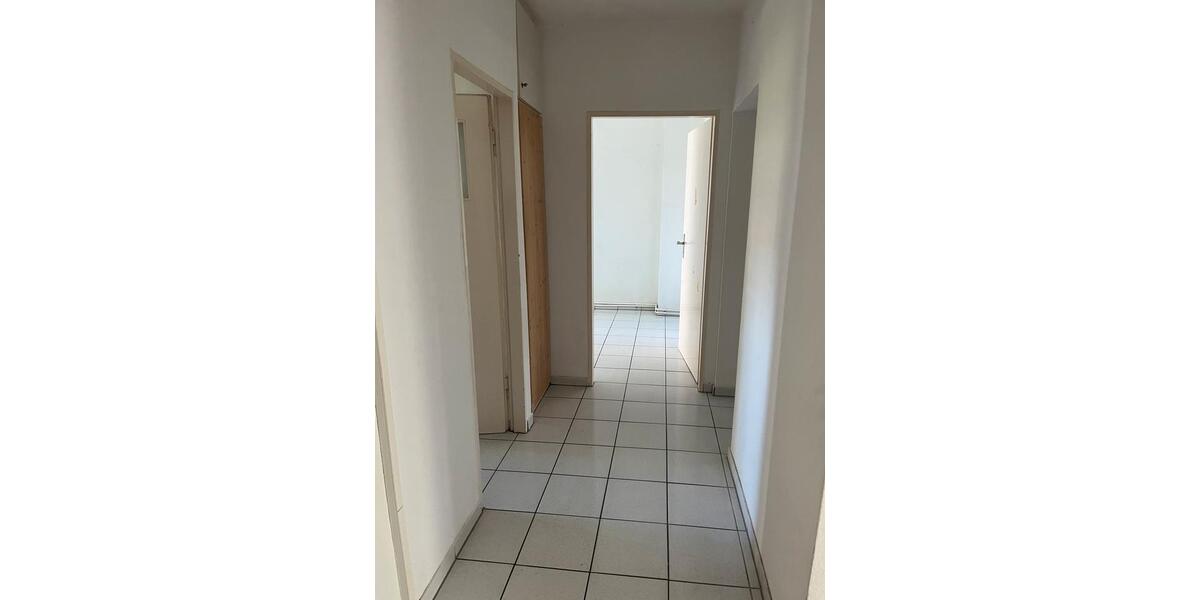 Etagenwohnung Roßdorf - 3 Zimmer, 68 m&sup2;, 1.350&euro; | Angebot:26407539