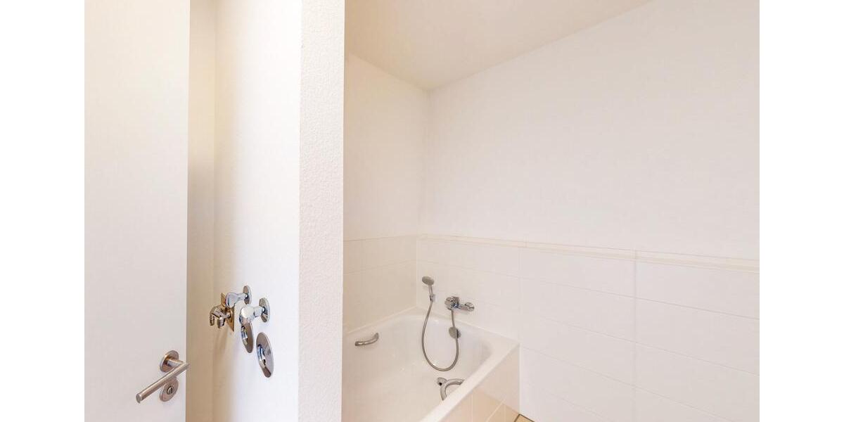 Einfamilienhaus Frankfurt am Main Nord-Ost - 2 Zimmer, 106 m&sup2;, 1.810&euro; | Angebot:26004724