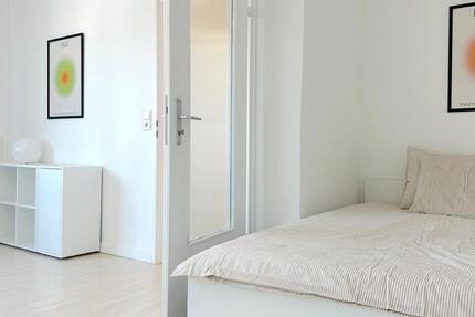 Wohnung Frankfurt am Main Nied - 1 Zimmer, 37 m&sup2;, 825&euro; | Angebot:25783329