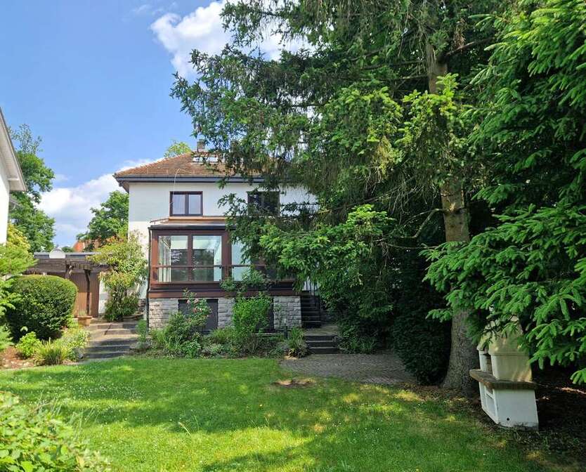 Haus zum Mieten in Oberursel (Taunus) 2.700 € 180 m²