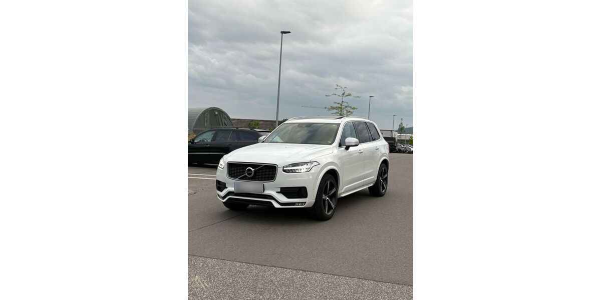 Volvo XC90 204.000 km 22.999 &euro; Karben 61184