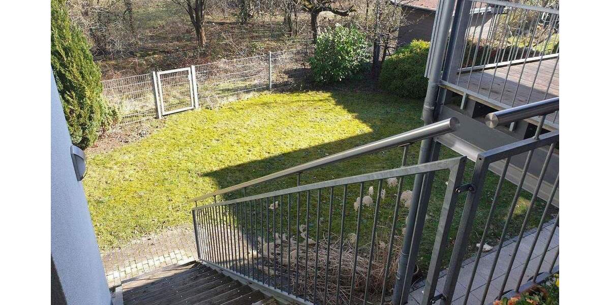 BüroPraxisräume: ruhige Lagehochwertiges Gebäudeviele Stellplätze mit Option WohnenArbeiten zimmer