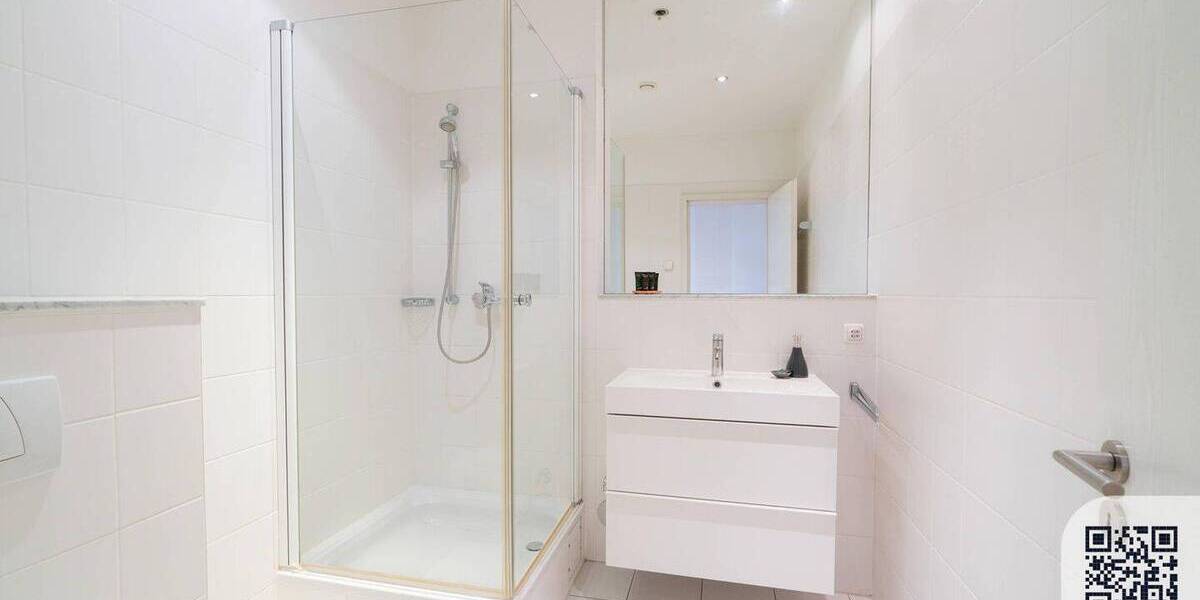 Etagenwohnung Frankfurt am Main Sachsenhausen - 2 Zimmer, 43 m&sup2;, 2.266&euro; | Angebot:25820473