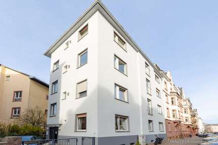 Haus zum Kaufen in Frankfurt am Main 1.599.000 € 285.61 m² 17.5 zimmer