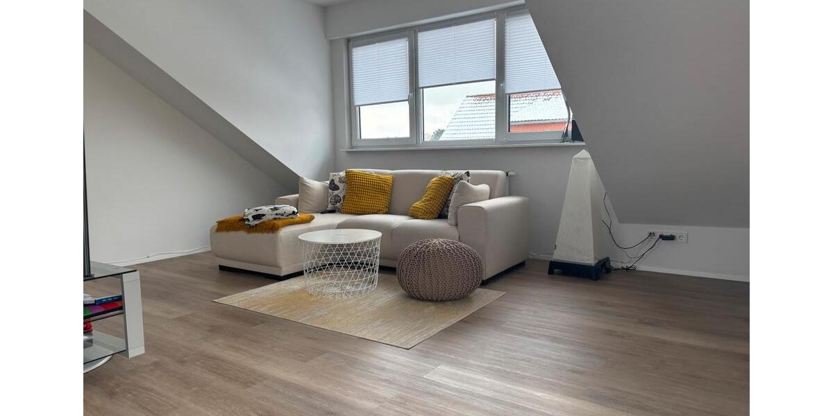 Dachgeschoßwohnung Oberursel (Taunus) - 2.5 Zimmer, 70 m&sup2;, 1.500&euro; | Angebot:25718516