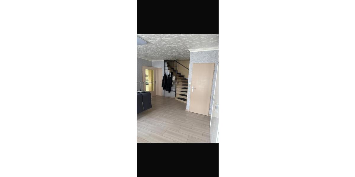 Einfamilienhaus Kriftel - 11 Zimmer, 260 m&sup2;, 849.000&euro; | Angebot:27086870