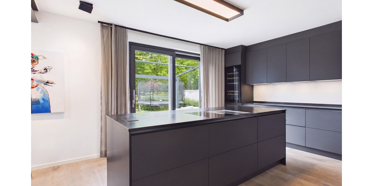Exklusive Architektenvilla im Bauhausstil mit Smart Home & A+ Effizienz - Villa Friedrichsdorf | Angebot:26795133