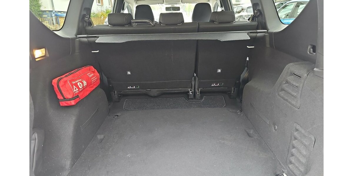 Dacia Jogger Comfort Autogas+Insp TÜV NEU+11700.-Netto 59.414 km 13.923 &euro; Schwalbach/Taunus 65824