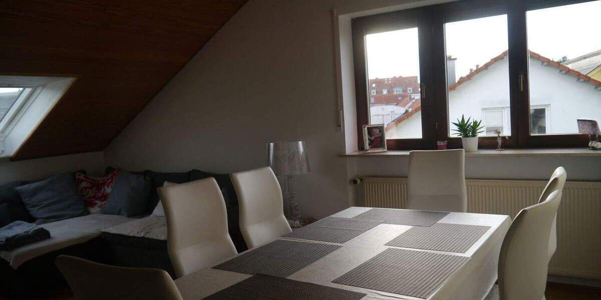 Helle 3-Zimmer DG- Wohnung, 80m2, in bester Wohnlage von Mühlheim 3 zimmer