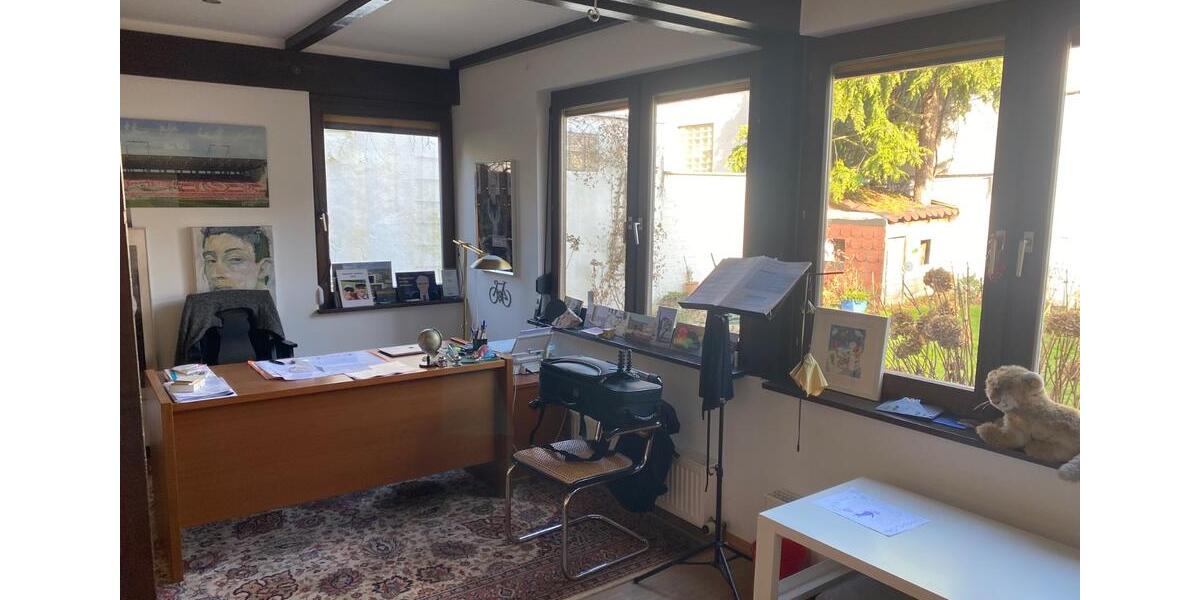 Einfamilienhaus Offenbach am Main Bieberer Berg - 4.5 Zimmer, 175 m&sup2;, 2.750&euro; | Angebot:25627211