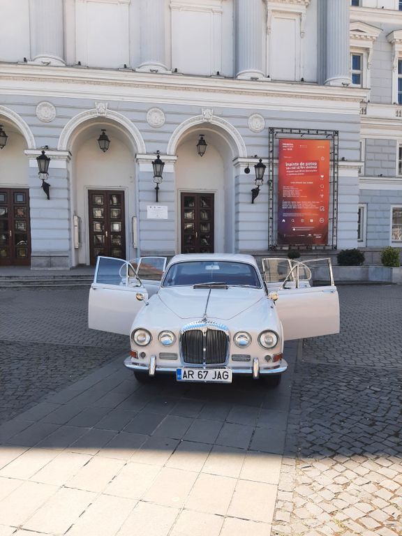 Jaguar Daimler 97.523 km 22.900 € Wiesbaden 65205
