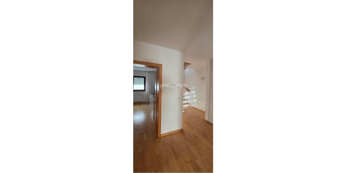 Reihenhaus Frankfurt am Main Nord-West - 6 Zimmer, 174 m&sup2;, 2.790&euro; | Angebot:25760151