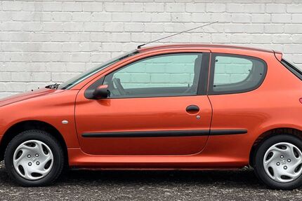 Peugeot 206 109.000 km 1.790 &euro; Raunheim 65479