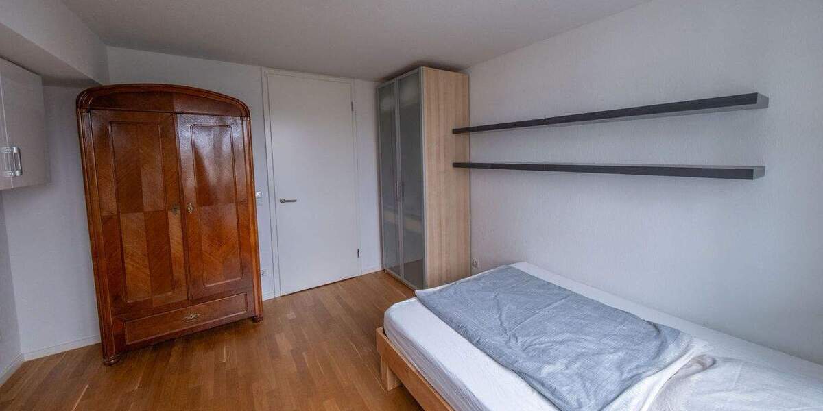 Etagenwohnung Offenbach am Main Bieberer Berg - 3 Zimmer, 112 m&sup2;, 2.500&euro; | Angebot:25737629