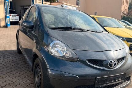 Toyota Aygo (X) 118.990 km 3.299 &euro; Rosbach 61191