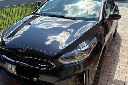 Kia pro ceed / ProCeed 135.000 km 16.399 &euro; Altenstadt 63674