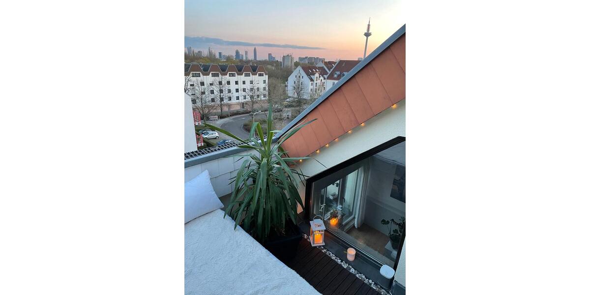 Maisonettenwohnung Frankfurt am Main Mitte-Nord - 3.5 Zimmer, 98 m&sup2;, 1.600&euro; | Angebot:26397948