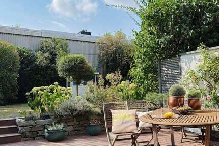 Haus zum Kaufen in Frankfurt am Main 1.495.000 € 228 m² 7 zimmer