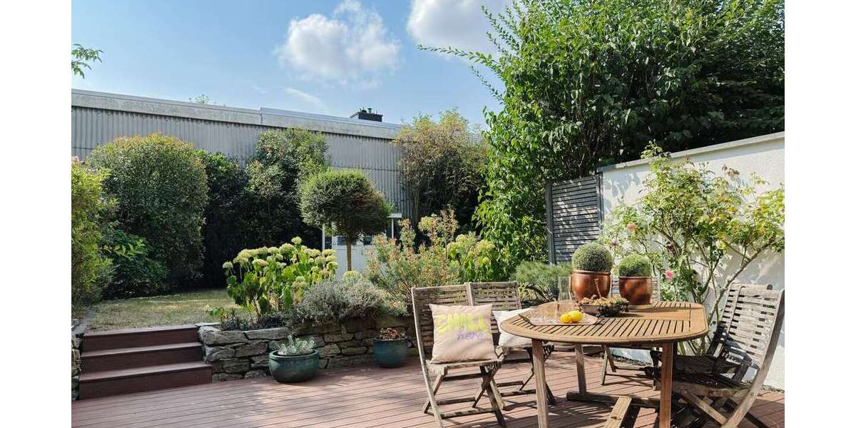 Haus zum Kaufen in Frankfurt am Main 1.495.000 € 228 m² 7 zimmer