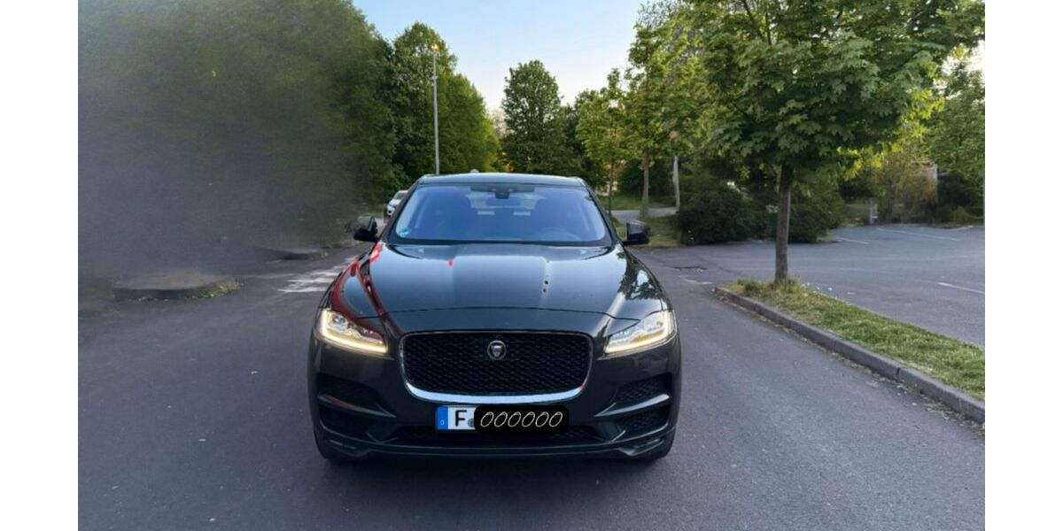 Jaguar F-Pace 89.300 km 20.200 &euro; Frankfurt am Main 60435