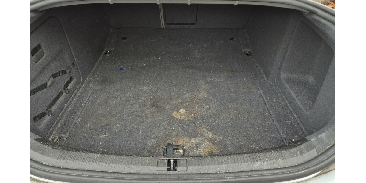 Audi A6 2,4 Klima, Einparkhilfe hinten 206.000 km 1.799 &euro; Rodgau 63110