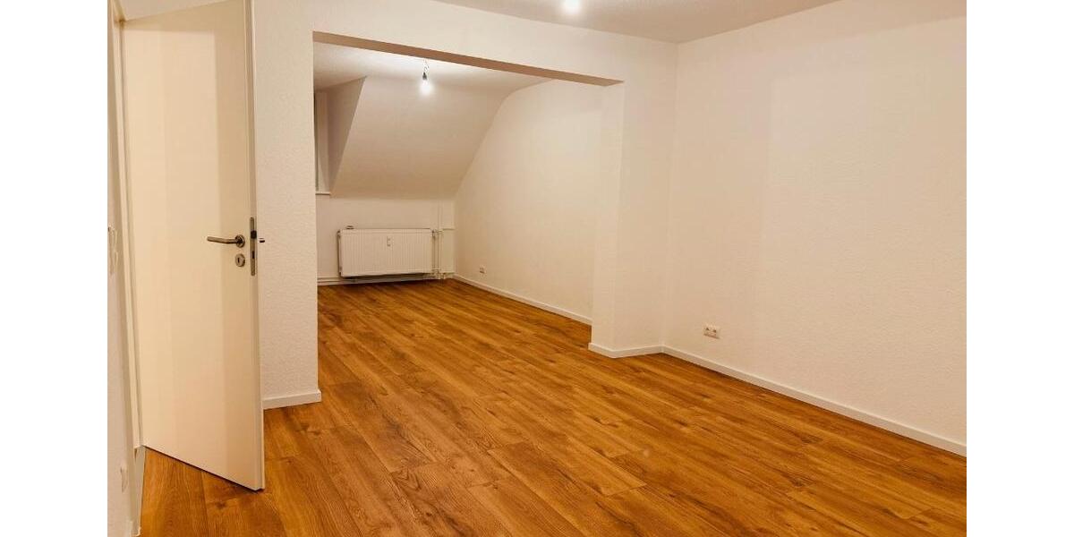 Dachgeschoßwohnung Hanau - 2 Zimmer, 60 m&sup2;, 208.000&euro; | Angebot:27122479
