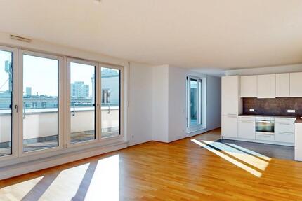 Haus Frankfurt am Main Nord-Ost - 2 Zimmer, 106 m&sup2;, 1.810&euro; | Angebot:26004724