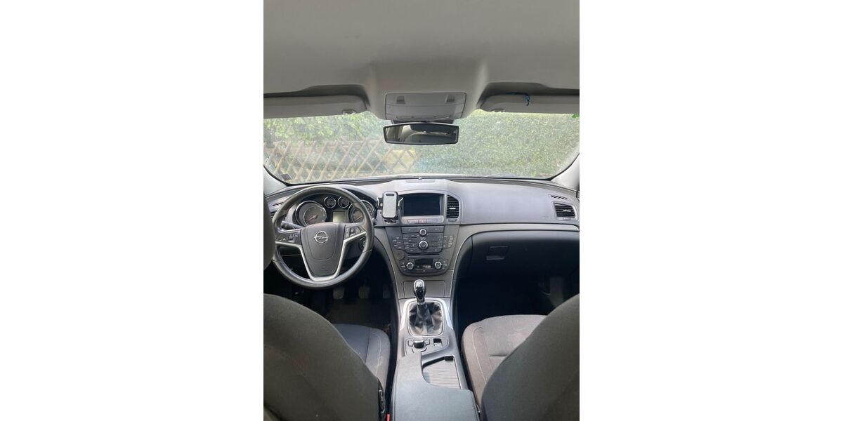 Opel Insignia 216.616 km 2.100 &euro; Frankfurt am Main 65929