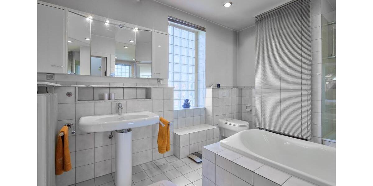 Loft-Wohnung, 192 m², 4 großzügige Zimmer, 120 qm Dachgarten 4 zimmer