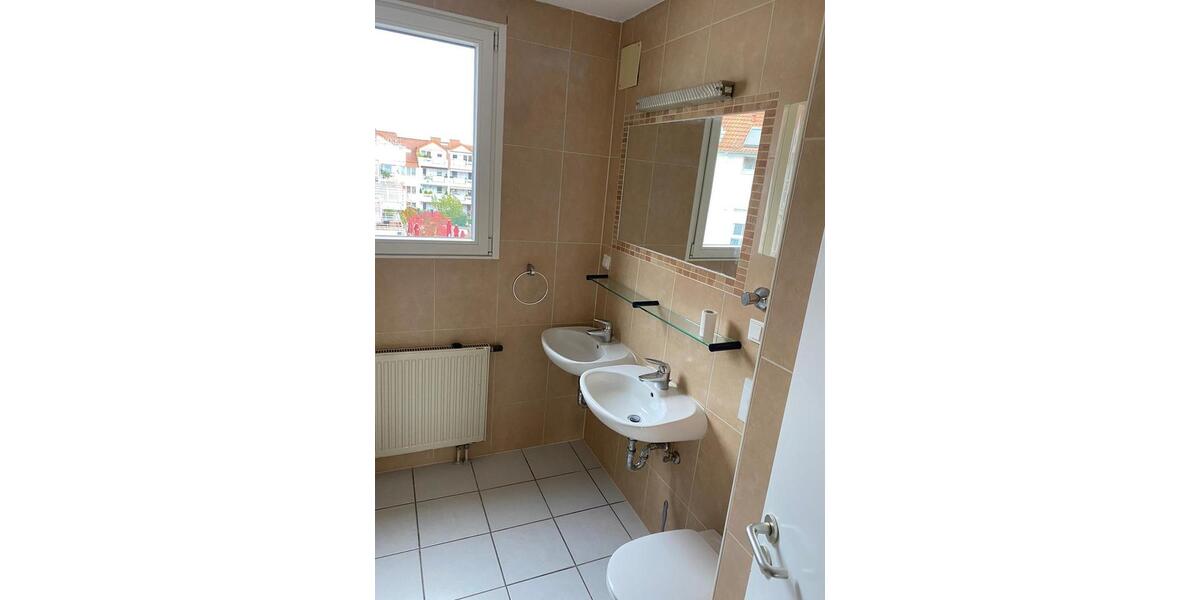 Dachgeschoßwohnung Liederbach am Taunus - 3 Zimmer, 82 m&sup2;, 1.020&euro; | Angebot:26415771