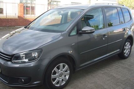 VW Touran 113.500 km 12.999 &euro; Langen 63225